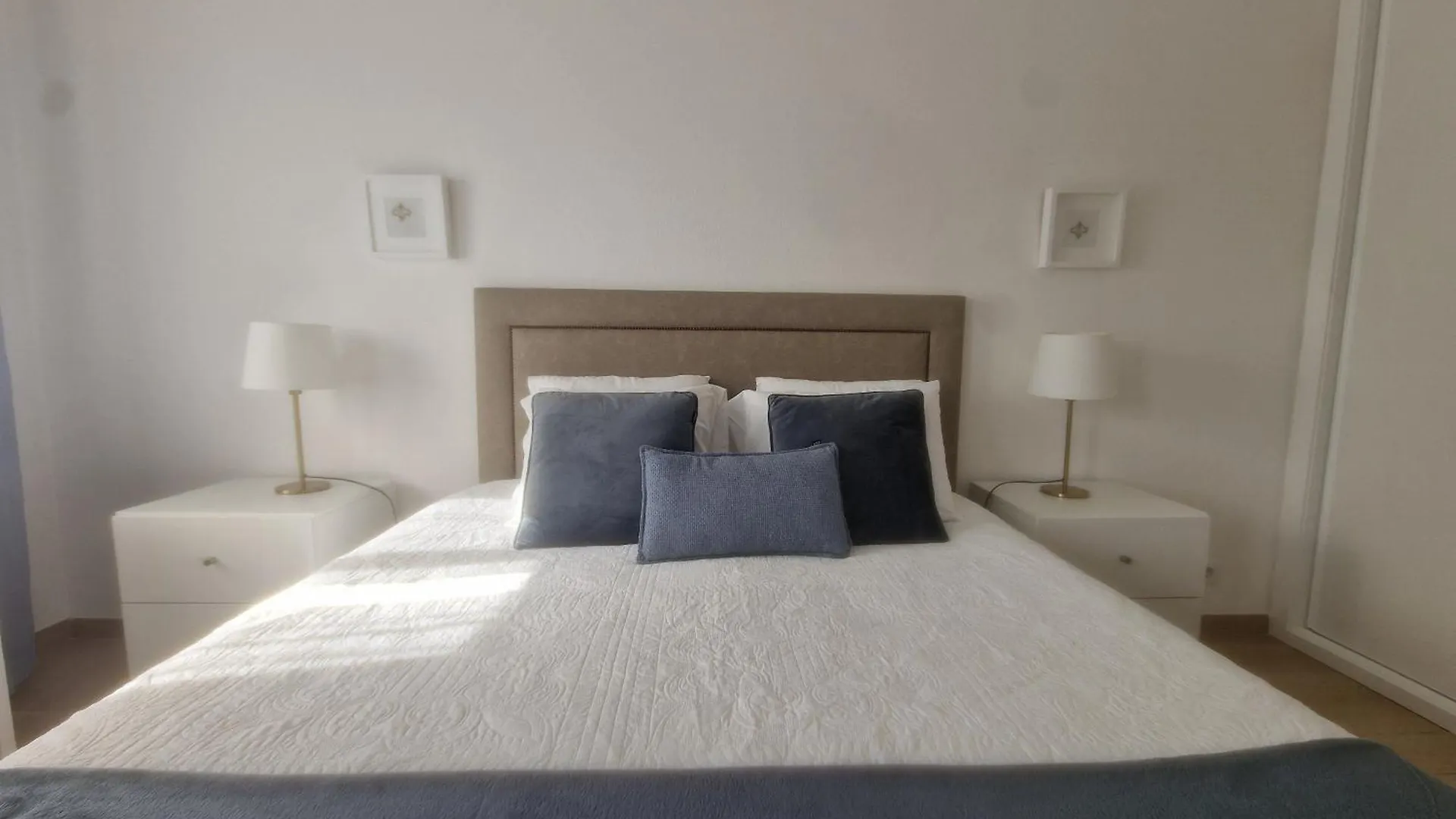 Avenida Mar 1 - Ar-Condicionado, Wifi E 200Mts Da Praia クアルテイラ ポルトガル