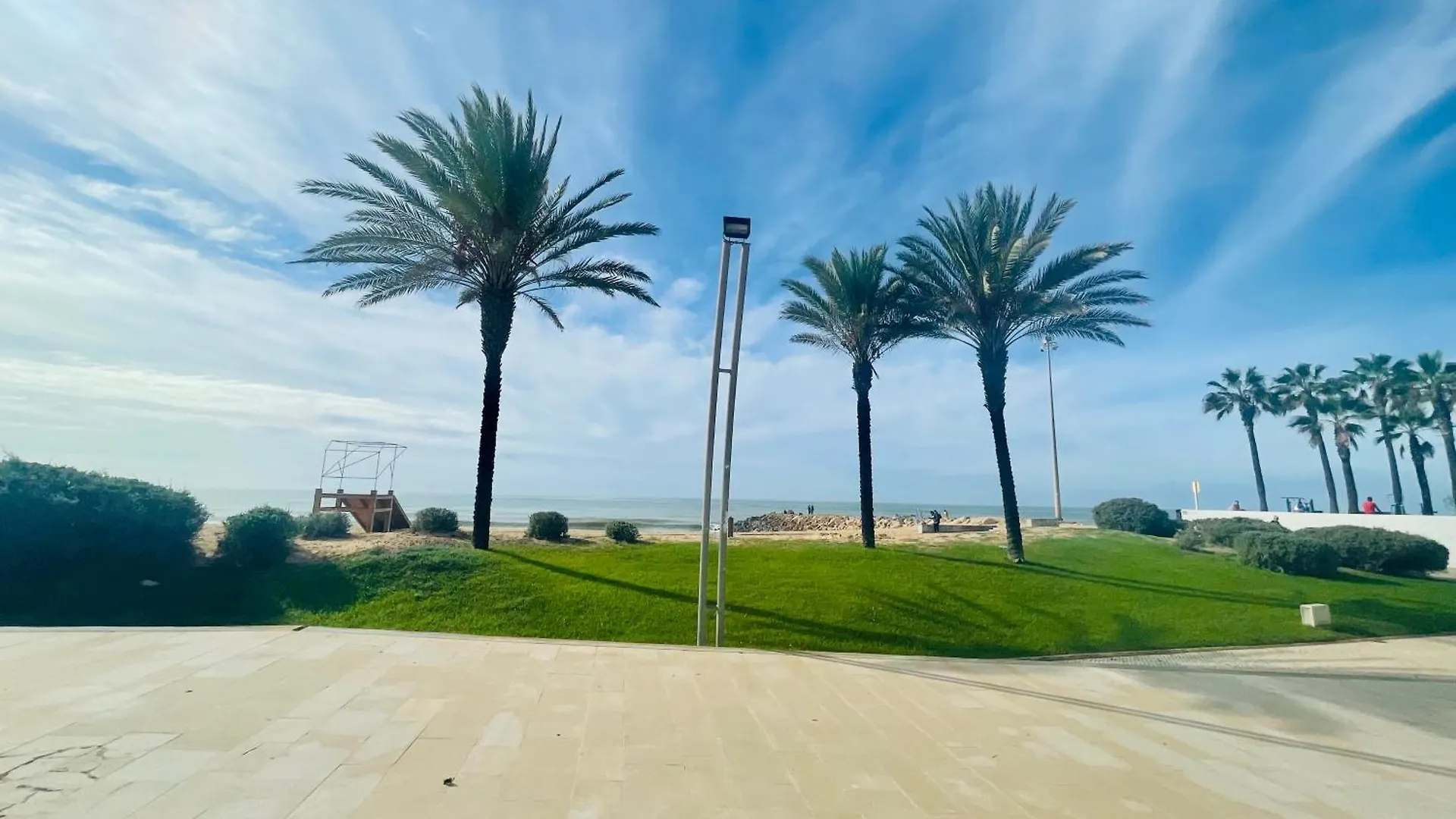 Avenida Mar 1 - Ar-Condicionado, Wifi E 200Mts Da Praia Quarteira