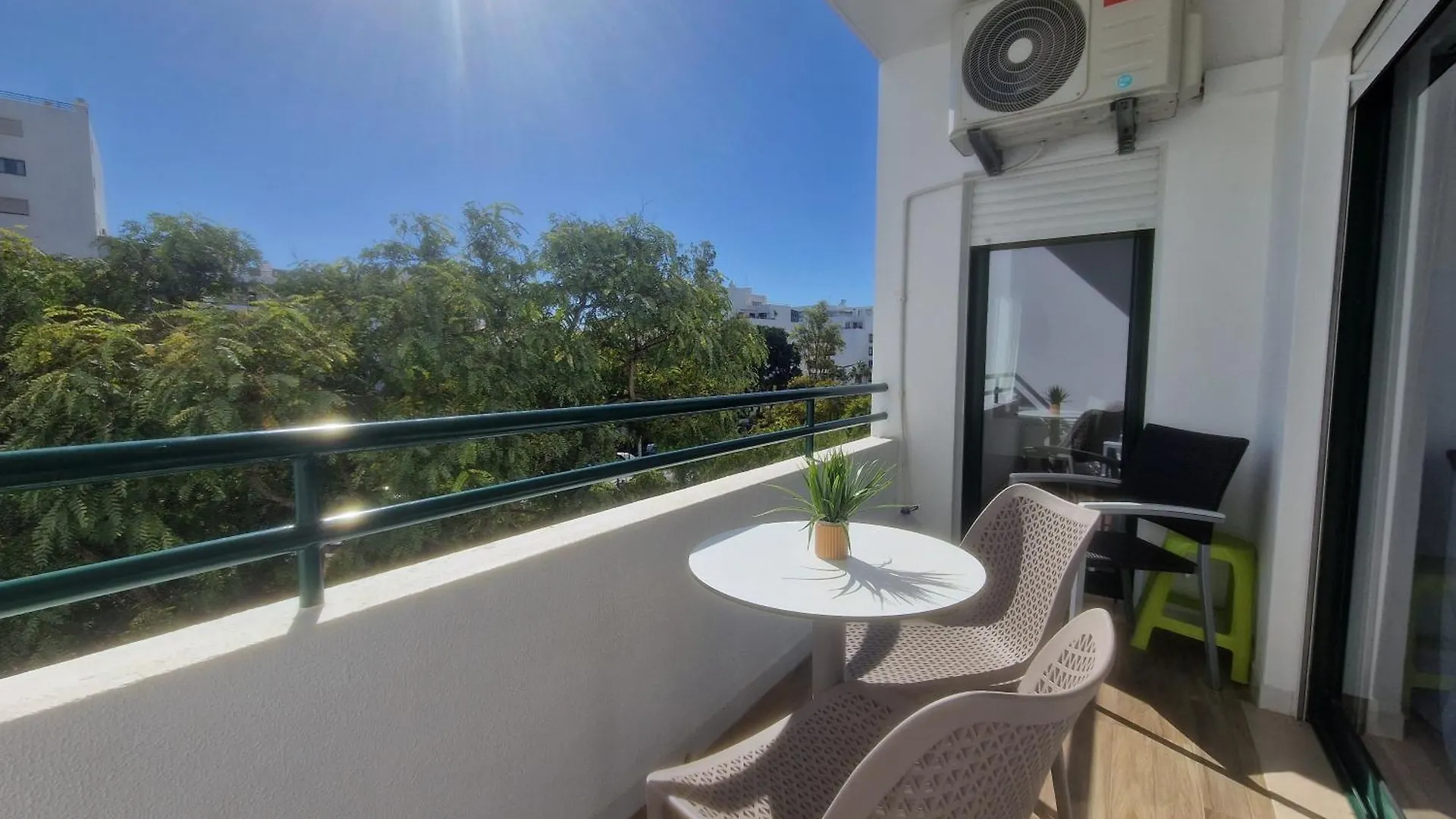 Apartment Avenida Mar 1 - Ar-Condicionado, Wifi E 200Mts Da Praia Quarteira Portugal